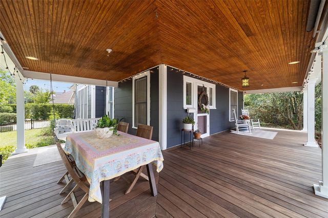 605 SE TUSCAWILLA AVENUE, Ocala, FL 34471