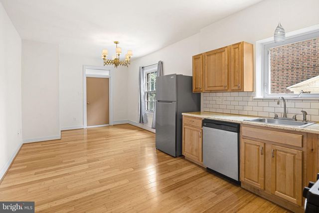 550 E WASHINGTON LN, Philadelphia, PA 19144