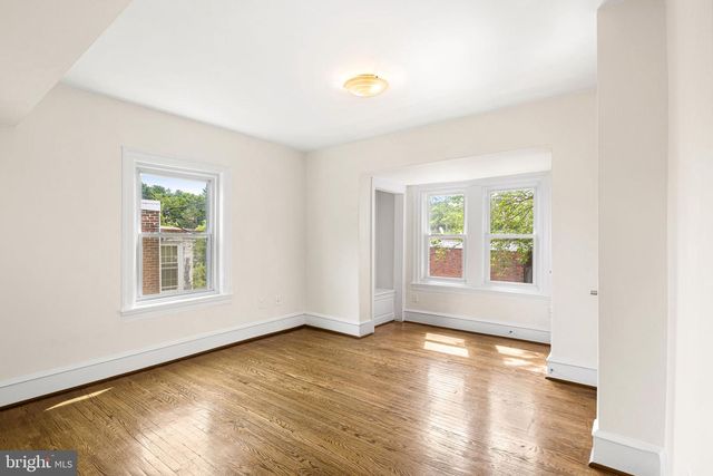 550 E WASHINGTON LN, Philadelphia, PA 19144