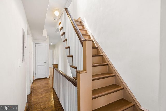 550 E WASHINGTON LN, Philadelphia, PA 19144