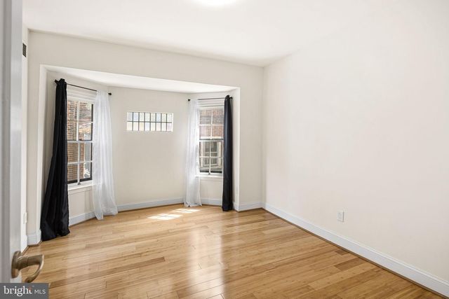 550 E WASHINGTON LN, Philadelphia, PA 19144