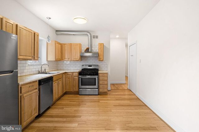 550 E WASHINGTON LN, Philadelphia, PA 19144