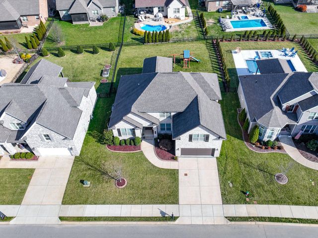 3020 Elkhorn Pl, Spring Hill, TN 37174