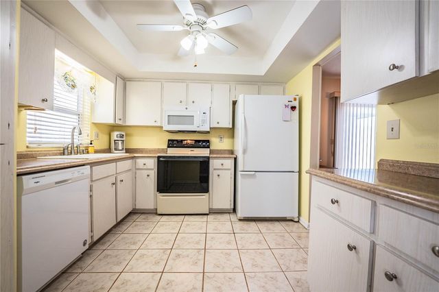 652 COTTAGE LANE, Lakeland, FL 33803