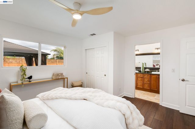 7731 Frederiksen Ln, Dublin, CA 94568