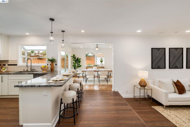 7731 Frederiksen Ln, Dublin, CA 94568