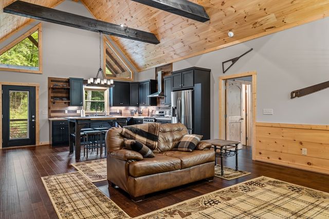 154 Nexus Court, Ellijay, GA 30540