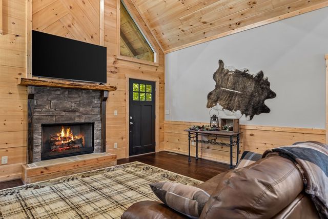 154 Nexus Court, Ellijay, GA 30540