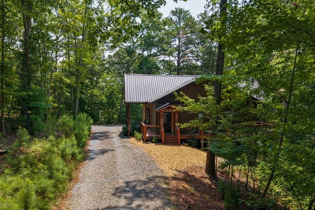154 Nexus Court, Ellijay, GA 30540