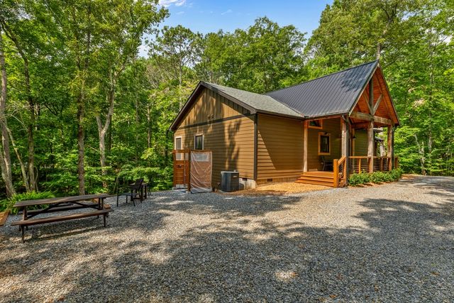 154 Nexus Court, Ellijay, GA 30540