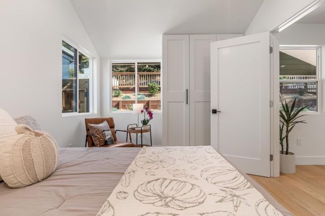 580 Paloma Avenue, Pacifica, CA 94044