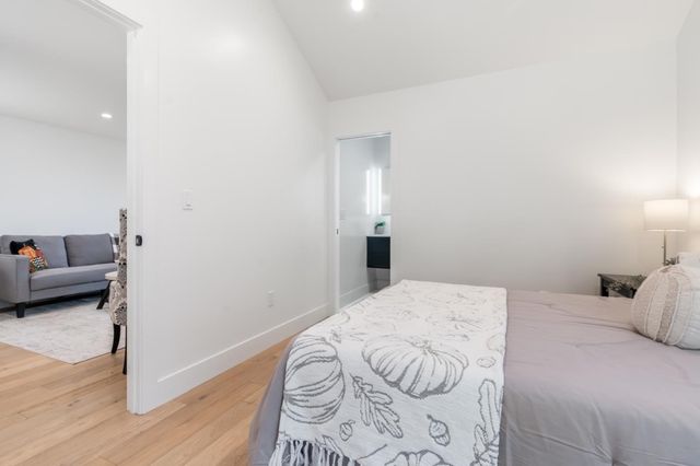 580 Paloma Avenue, Pacifica, CA 94044