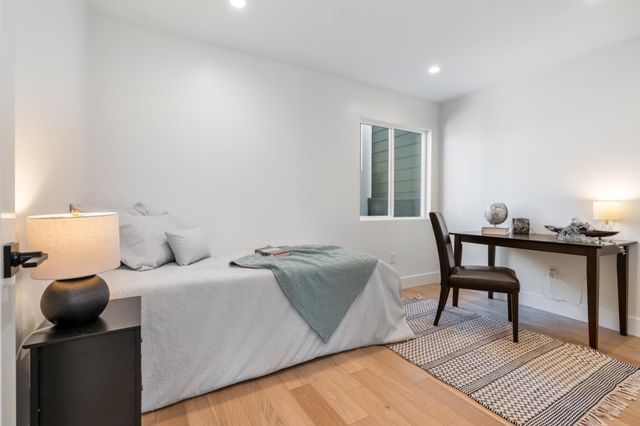 580 Paloma Avenue, Pacifica, CA 94044