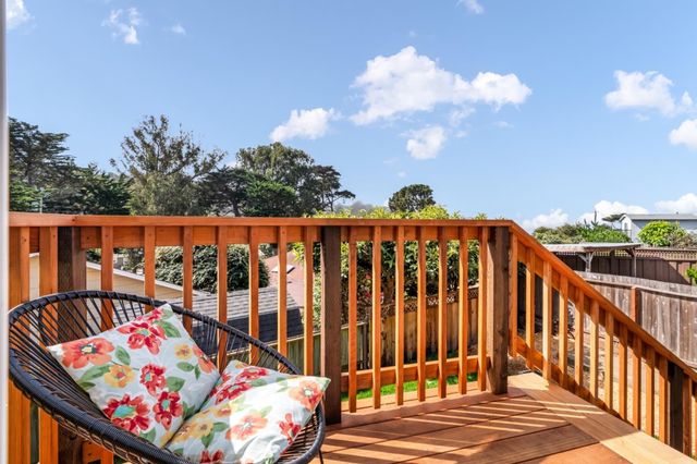 580 Paloma Avenue, Pacifica, CA 94044