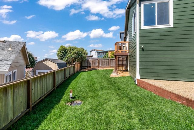 580 Paloma Avenue, Pacifica, CA 94044