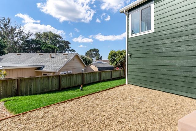 580 Paloma Avenue, Pacifica, CA 94044
