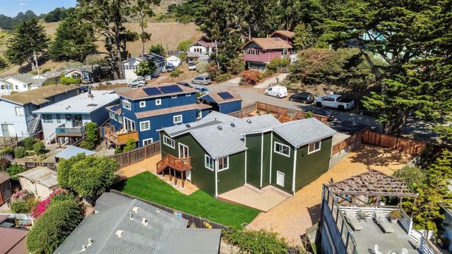 580 Paloma Avenue, Pacifica, CA 94044