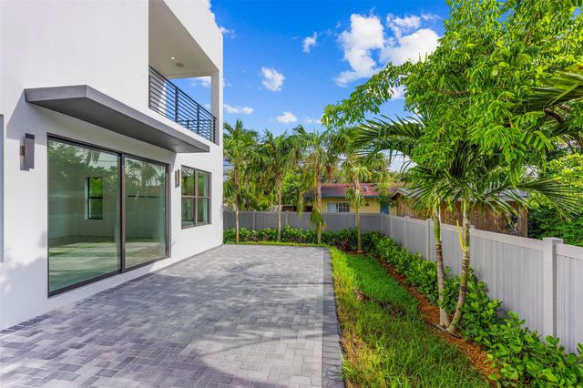 3294 SW 15th Ave, Fort Lauderdale, FL 33315