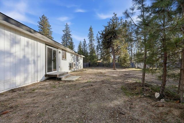 6429 Timber Dr, Nine Mile Falls, WA 99026