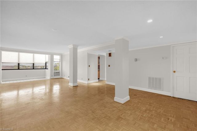 1101 N Elm Street 802, Greensboro, NC 27401