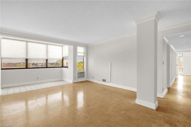 1101 N Elm Street 802, Greensboro, NC 27401