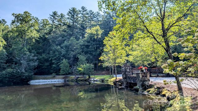 18 White Tail Drive, Sapphire, NC 28774