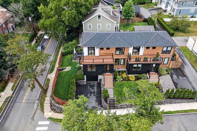 906-908 Chestnut Street 906, Newton, MA 02468
