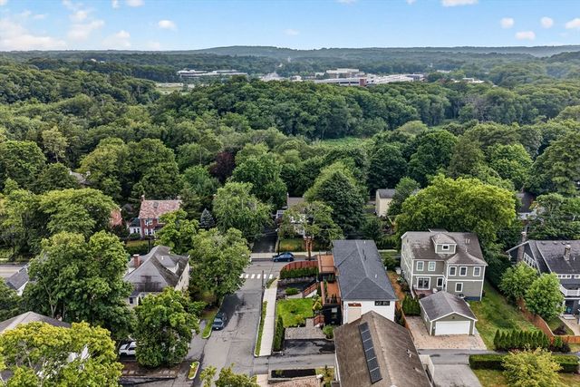 906-908 Chestnut Street 906, Newton, MA 02468