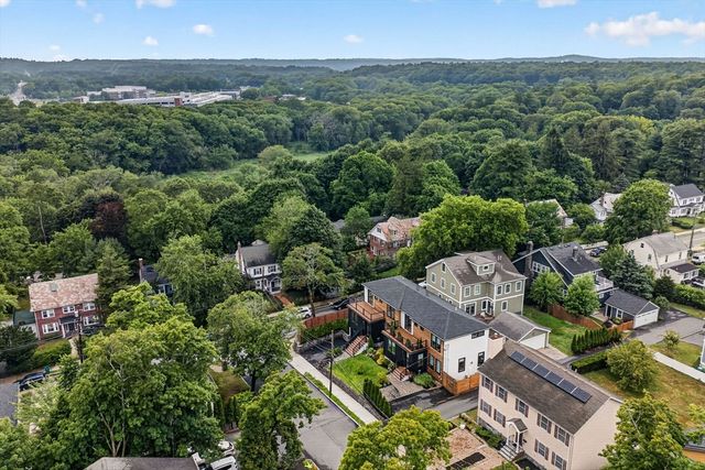 906-908 Chestnut Street 906, Newton, MA 02468