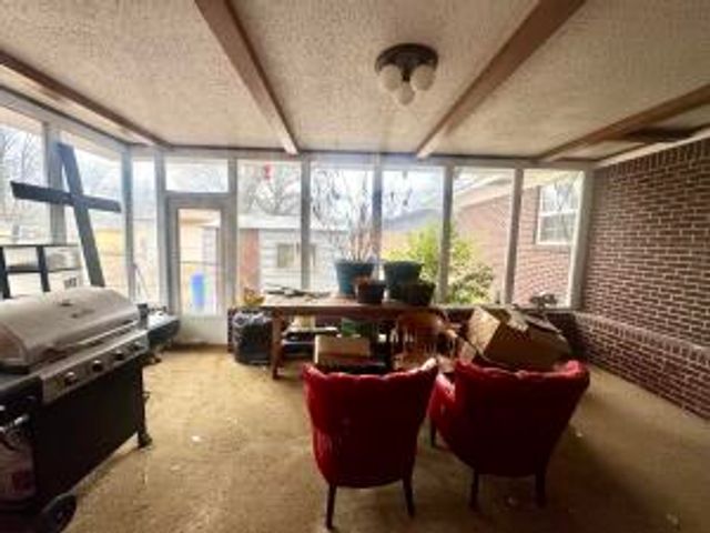 209 S Quanah Avenue, Russellville, AR 72801