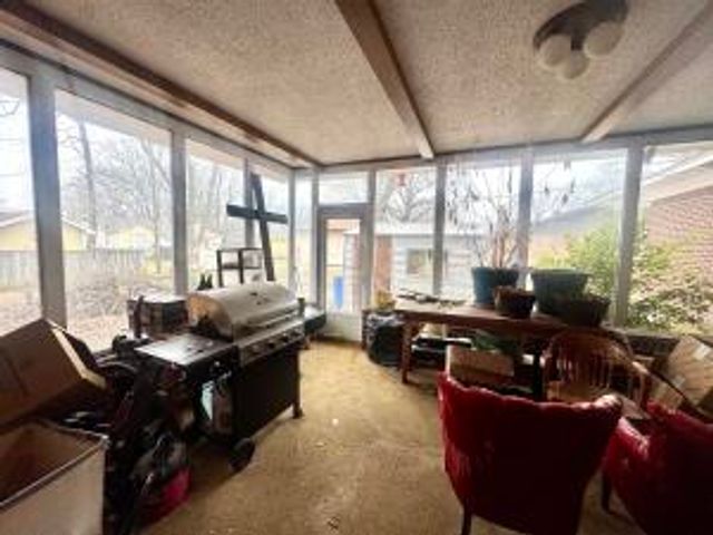 209 S Quanah Avenue, Russellville, AR 72801