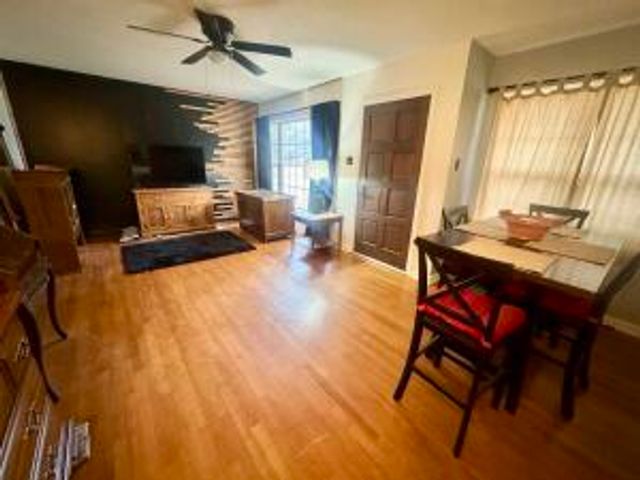 209 S Quanah Avenue, Russellville, AR 72801