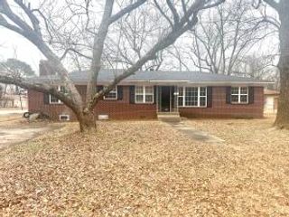 209 S Quanah Avenue, Russellville, AR 72801