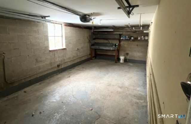 3 Woodley Lane, Norwalk, CT 06851