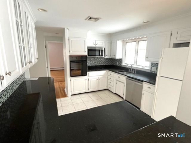 3 Woodley Lane, Norwalk, CT 06851