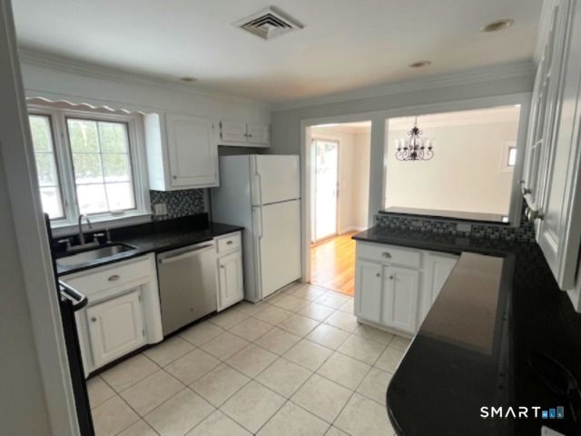 3 Woodley Lane, Norwalk, CT 06851