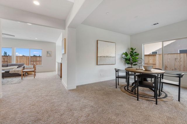 1235 Heavenly Cir, Stockton, CA 95209