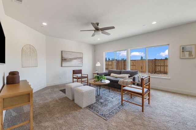 1235 Heavenly Cir, Stockton, CA 95209