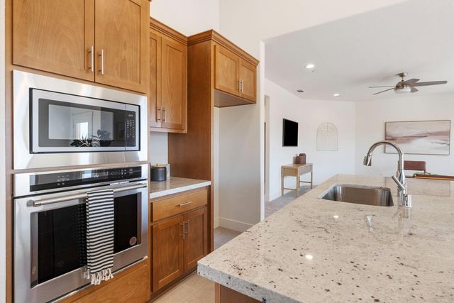 1235 Heavenly Cir, Stockton, CA 95209
