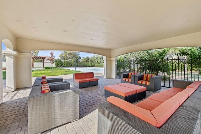 1235 Heavenly Cir, Stockton, CA 95209