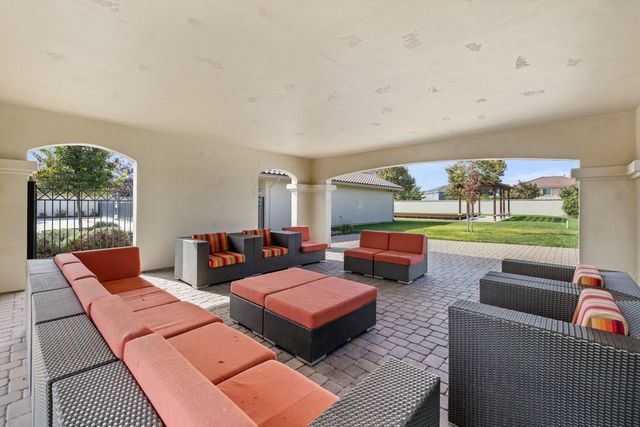 1235 Heavenly Cir, Stockton, CA 95209
