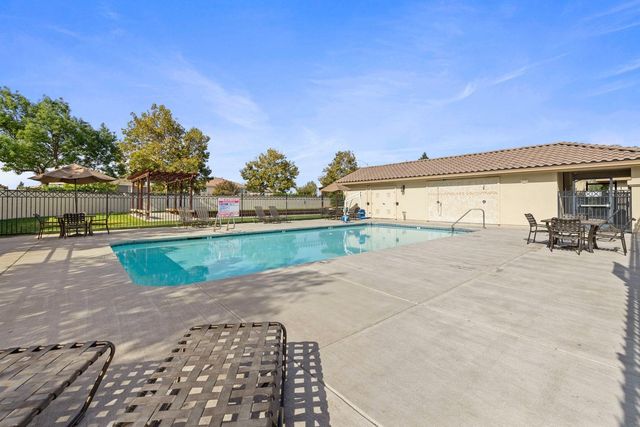 1235 Heavenly Cir, Stockton, CA 95209