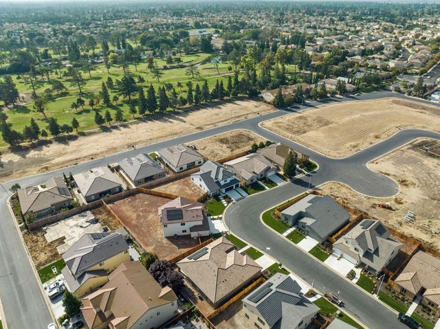 1235 Heavenly Cir, Stockton, CA 95209