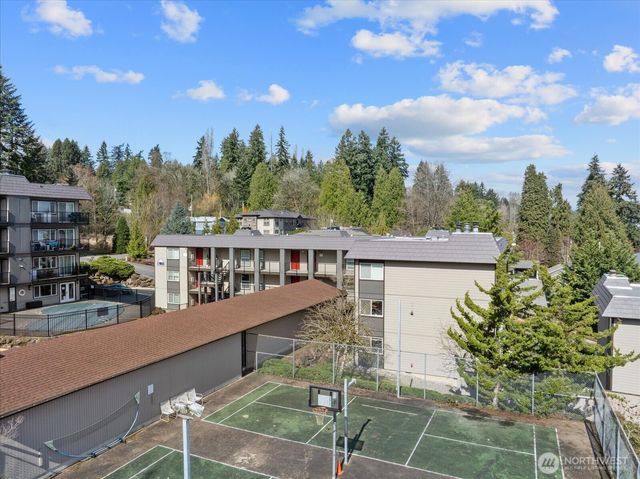 9517 NE 180th Street #B104, Bothell, WA 98011