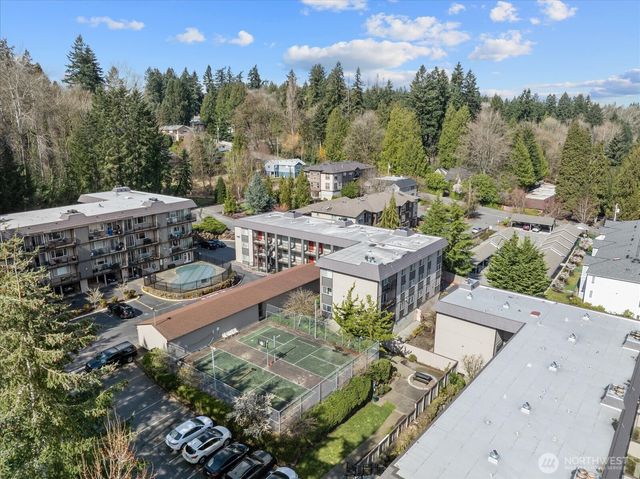 9517 NE 180th Street #B104, Bothell, WA 98011