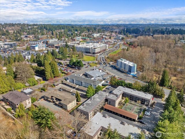 9517 NE 180th Street #B104, Bothell, WA 98011