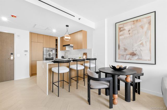 133-25 37TH Avenue 6F, Flushing, NY 11354