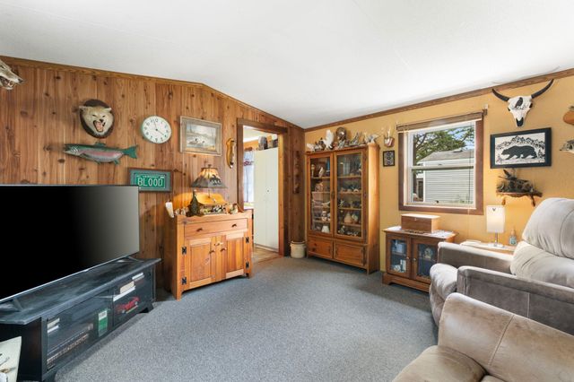 38 Pine Street, Hinsdale, NH 03451