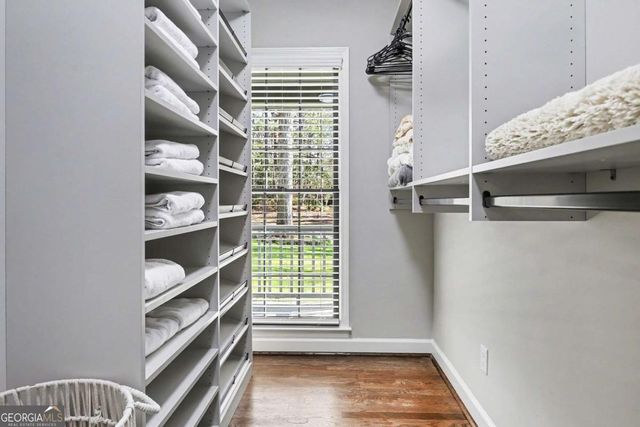 7070 Glenridge Drive, Atlanta, GA 30328