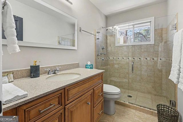 7070 Glenridge Drive, Atlanta, GA 30328